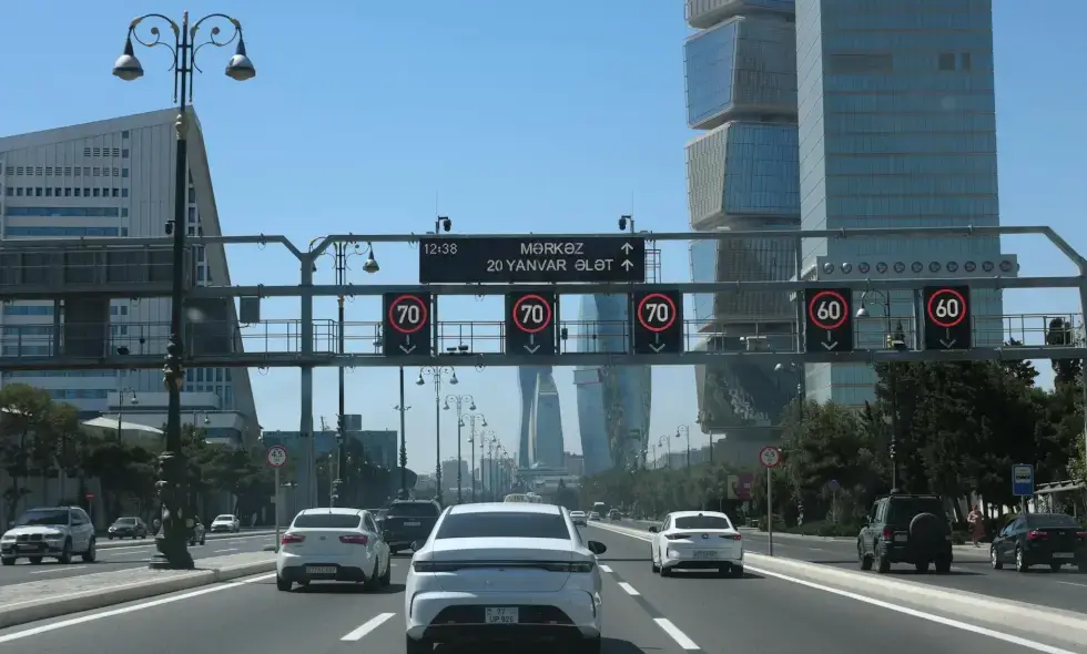 Muncitorii turci lucrează din greu și sâmbăta pe autostrada Nagyszeben–Pitești.